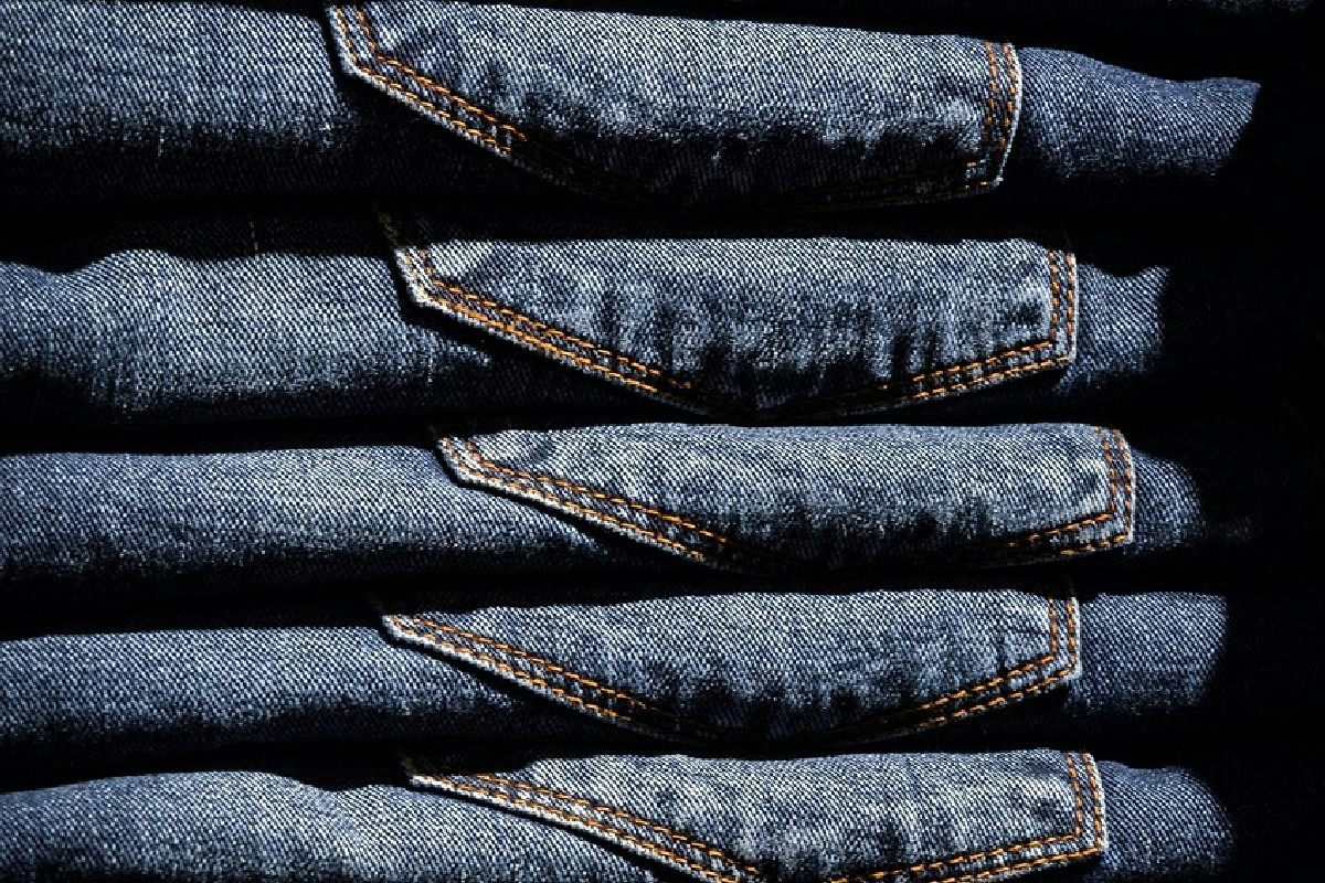 Jeans rovinati da difetti comuni: come evitare gli errori che ne riducono la durata